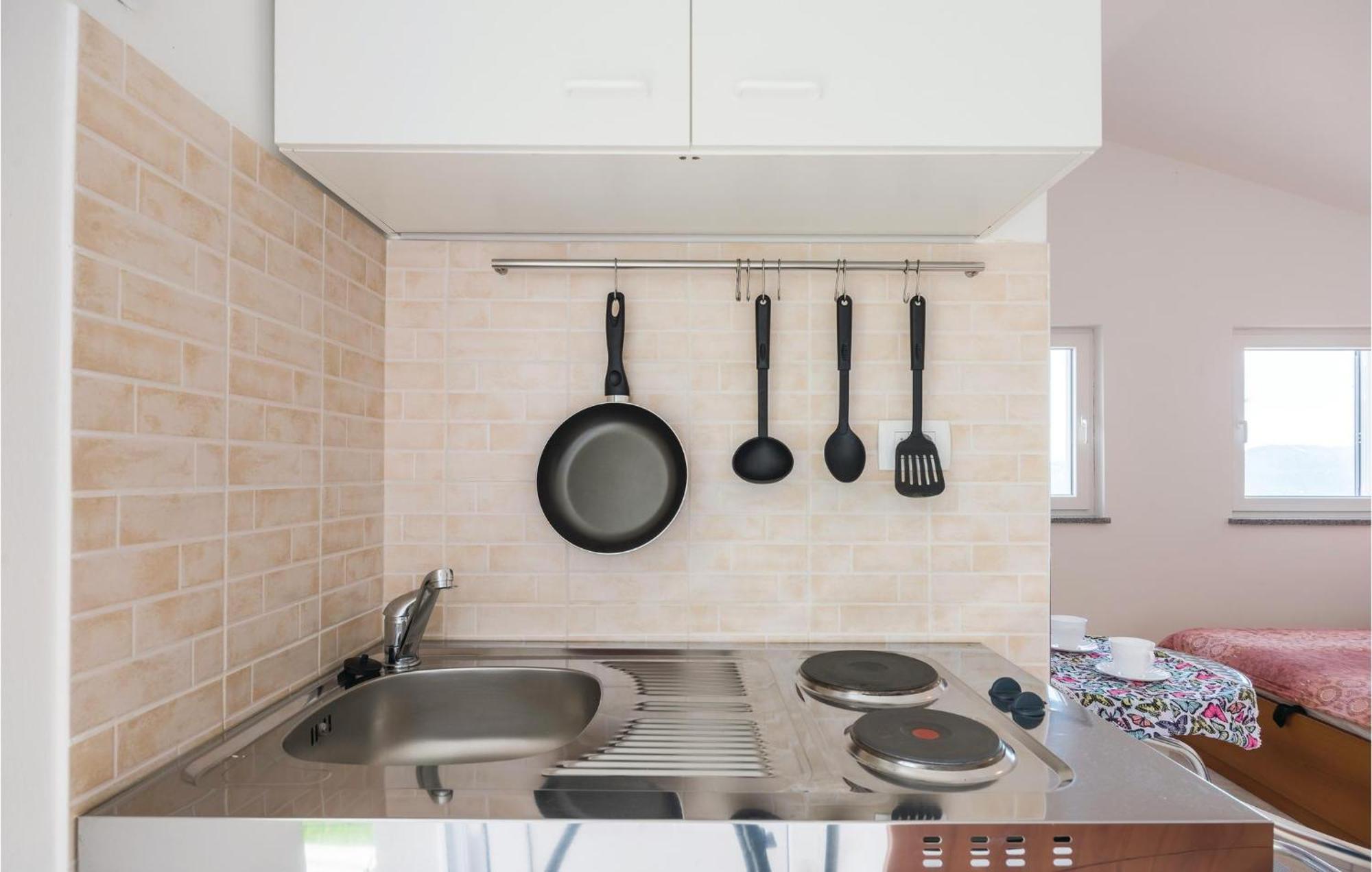 Nice Home In Martina With Kitchen Екстериор снимка